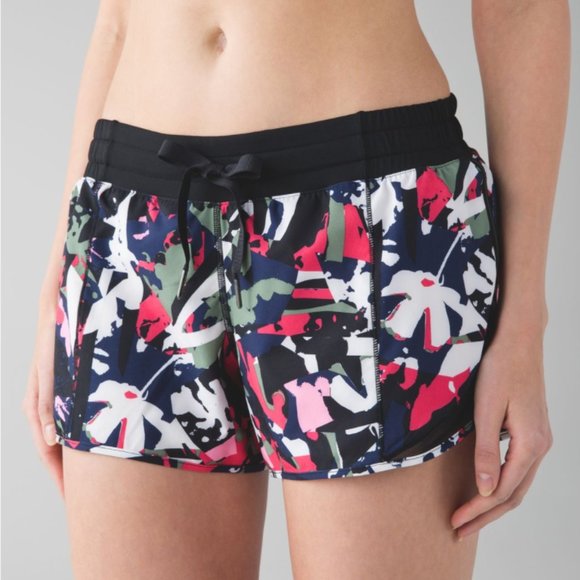lululemon athletica Pants - Lululemon Hotty Hot Short (Long)